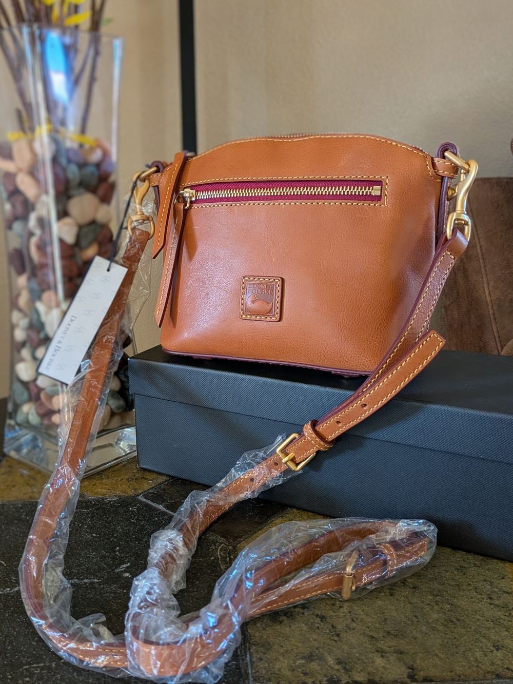 NWT! Dooney & Bourke Florentine Crossbody in NATURAL